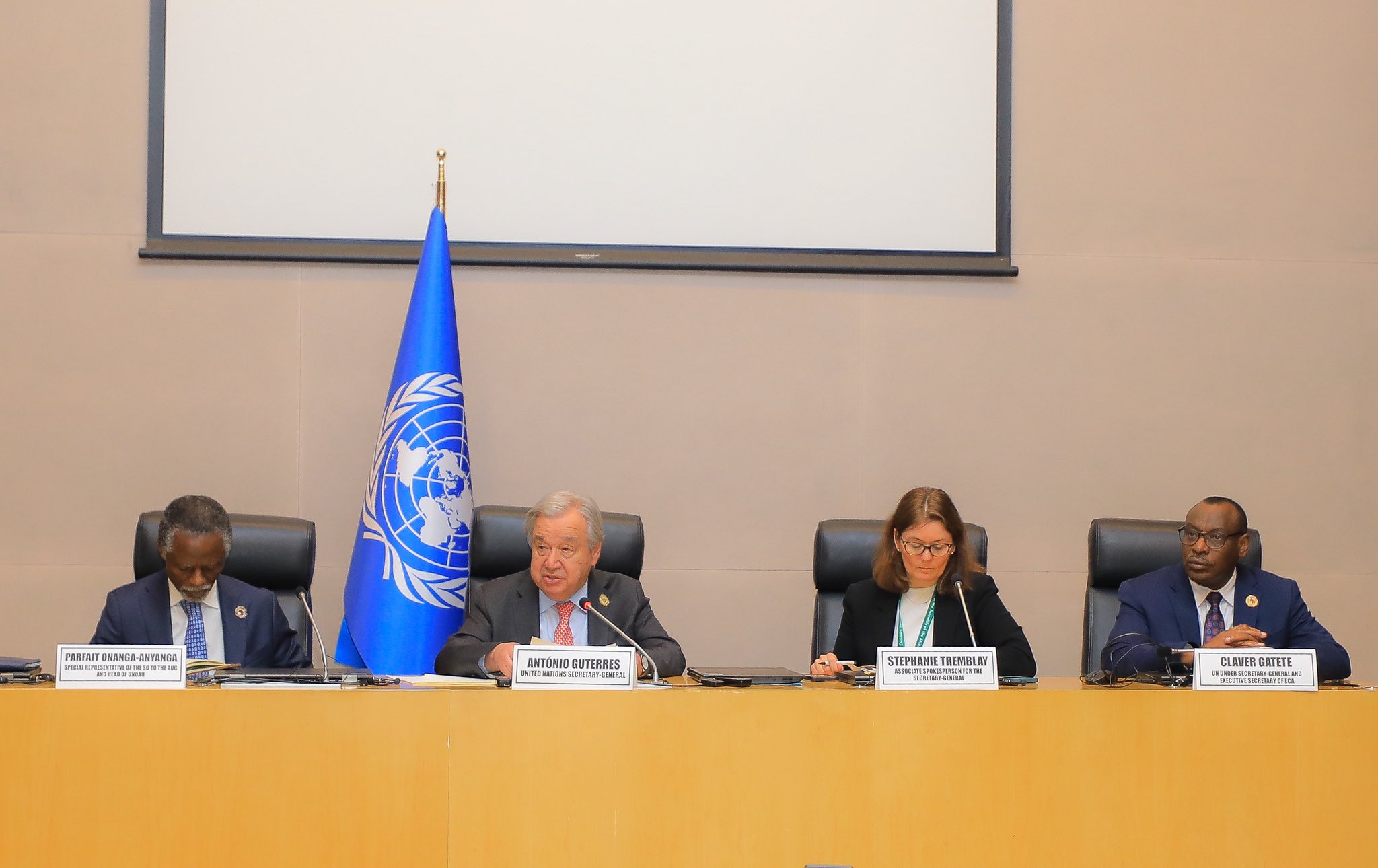 You are currently viewing “አፍሪካ በጠረጴዛው ዙሪያ መኖር አለባት” – የተመድ ዋና ጸሐፊ አንቶኒዮ ጉተሬዝ