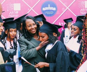 Read more about the article ተስፋ ቆርጠዉ ለነበሩ እህቶች አዲስ የህይወት ምዕራፍ እየተከፈተ ነዉ