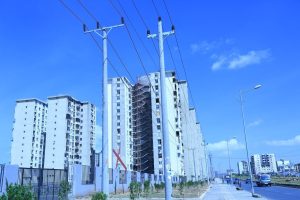 Read more about the article በቦሌ በሻሌ ኮንዶሚኒየም ከ6 ሺህ በላይ አባወራዎች የኤሌክትሪክ ተጠቃሚ ሆኑ