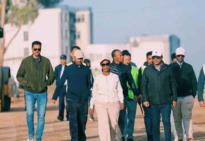 You are currently viewing የቅሬታ መንስኤ ሆነው የቆዩትን የመንገዶች ፕሮጀክት በፍጥነት ለማጠናቀቅ እየተሰራ ነው – ከንቲባ አዳነች አቤቤ