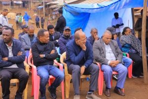 Read more about the article አፈ ጉባኤ ታገሰ ጫፎ በጋሞ ዞን በመሬት መንሸራተት የተጎዱ ወገኖችን አጽናኑ