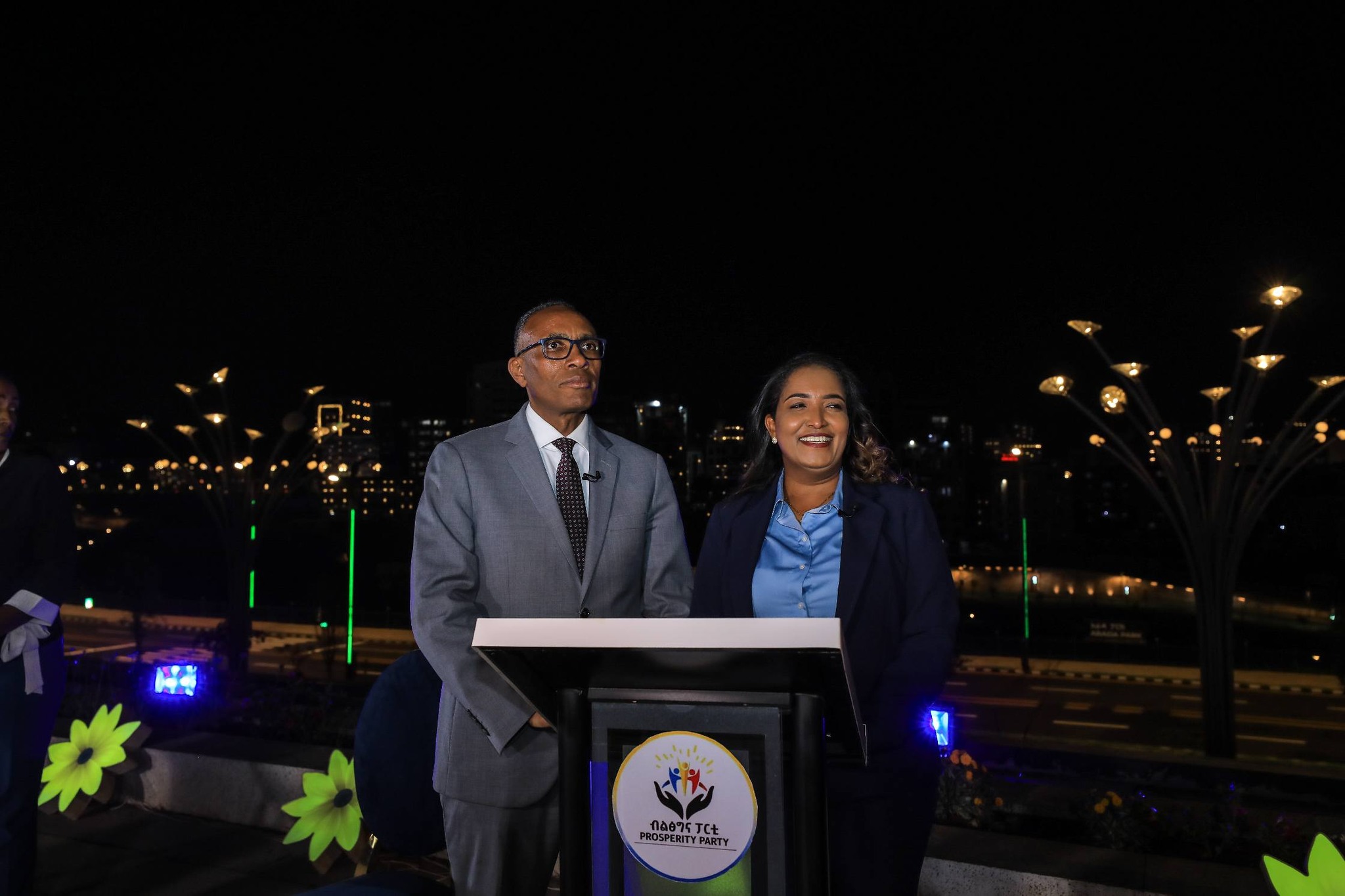 You are currently viewing የፖለቲካ ፓርቲዎች በከተማ ልማት ፖሊሲ ዙሪያ በአዲስ ሚዲያ ኔትወርክ ክርክር አደረጉ