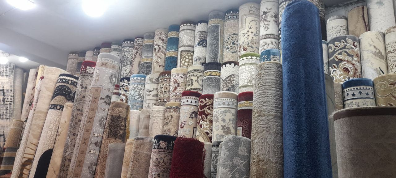 You are currently viewing በወለል ምንጣፍ ንግድ ስራ ላይ ተሰማርተው ከ1 ነጥብ 5 ሚሊዮን ብር በላይ ያለደረሰኝ ሽያጭ ሲፈፅሙ የተገኙ 8 ተጠርጣሪዎች በህግ ቁጥጥር ስር ዋሉ