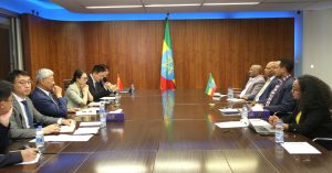 Read more about the article የኢትዮጵያ እና ቻይና ልዑካን በቢሾፍቱ ዓለም አቀፍ አውሮፕላን ማረፊያ ግንባታ ላይ ሊኖሩ በሚችሉ የፋይናንስ አማራጮች ዙሪያ መከሩ