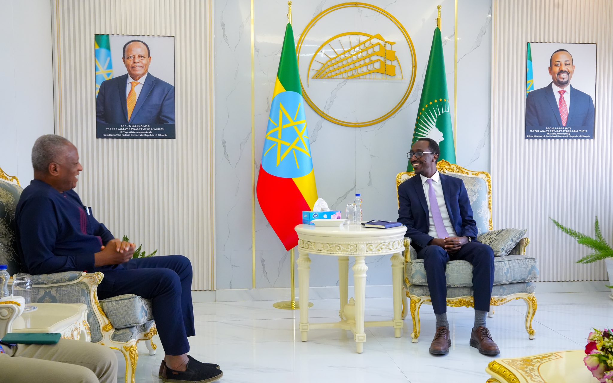 You are currently viewing የውጭ ጉዳይ ሚኒስትር ጌዲዎን ጢሞቲዎስ (ዶ/ር) የአፍሪካ ህብረት የቅድመ-ምርጫ ግምገማ ልዑክን ተቀብለው አነጋገሩ