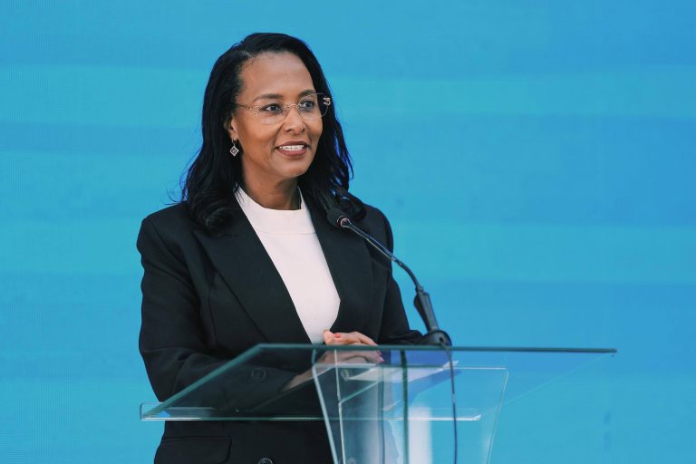 ከንቲባ አዳነች አቤቤ 3ኛውን የ‘አዲስ መሶብ’ የአንድ ማዕከል አገልግሎት በይፋ ሥራ አስጀመሩ