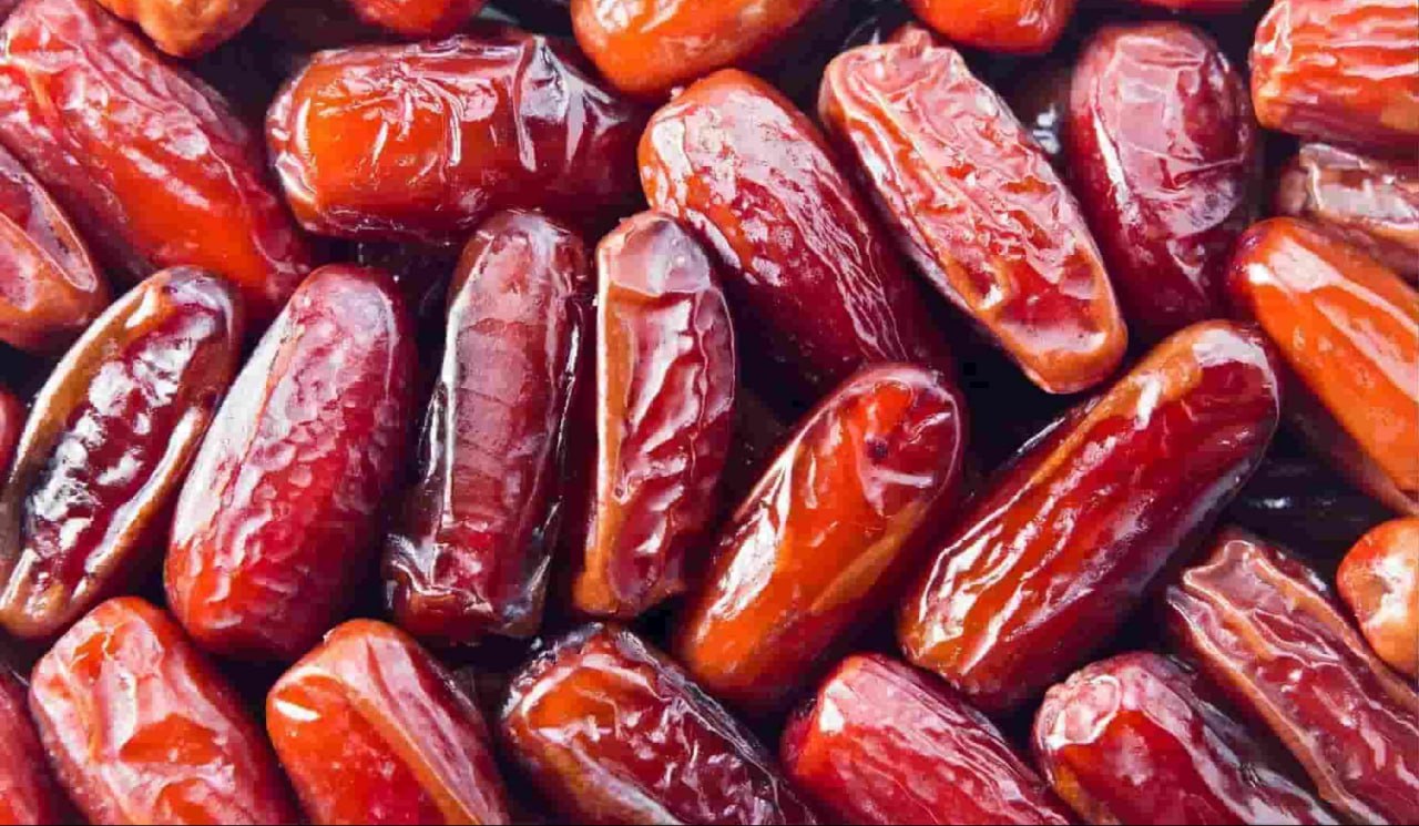 You are currently viewing ቴምርን አብዝቶ መመገብ የጤና ጉዳት እንደሚያስከትል ያውቃሉ?