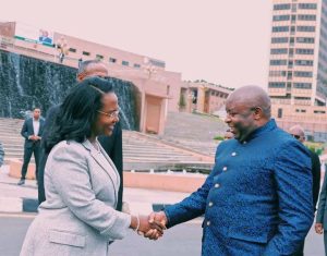 Read more about the article ከንቲባ አዳነች አቤቤ የቡሩንዲ ፕሬዝዳንት ኢቫሪስትንዴሺሚዬን በአድዋ ድል መታሰቢያ ተቀበሉ