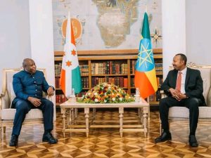 Read more about the article ጠቅላይ ሚኒስትር ዐቢይ አሕመድ(ዶ/ር) ከቡሩንዲ ፕሬዝዳንት ኤቫሪስቴ ንድያይሺሚዬን ጋር የሁለትዮሽ ውይይት አደረጉ
