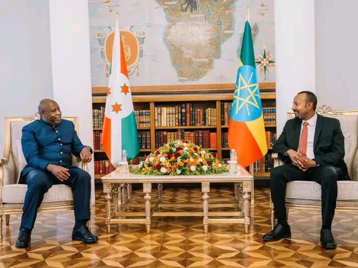 You are currently viewing ጠቅላይ ሚኒስትር ዐቢይ አሕመድ(ዶ/ር) ከቡሩንዲ ፕሬዝዳንት ኤቫሪስቴ ንድያይሺሚዬን ጋር የሁለትዮሽ ውይይት አደረጉ