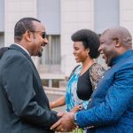 Read more about the article ጠቅላይ ሚኒስትር ዐቢይ አሕመድ(ዶ/ር) የቡሩንዲ ፕሬዝዳንት ኤቫሪስቴ ንድያይሺሚዬን በብሔራዊ ቤተመንግስት ተቀበሉ