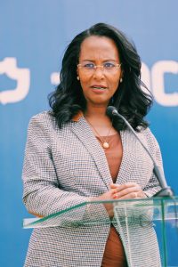 Read more about the article ከንቲባ አዳነች አቤቤ የትንሳዔን በዓል ምክንያት በማድረግ ለተለያዩ ማህበራዊ ችግሮች ለተጋለጡ የህብረተሰብ ክፍሎች ማዕድ አጋሩ