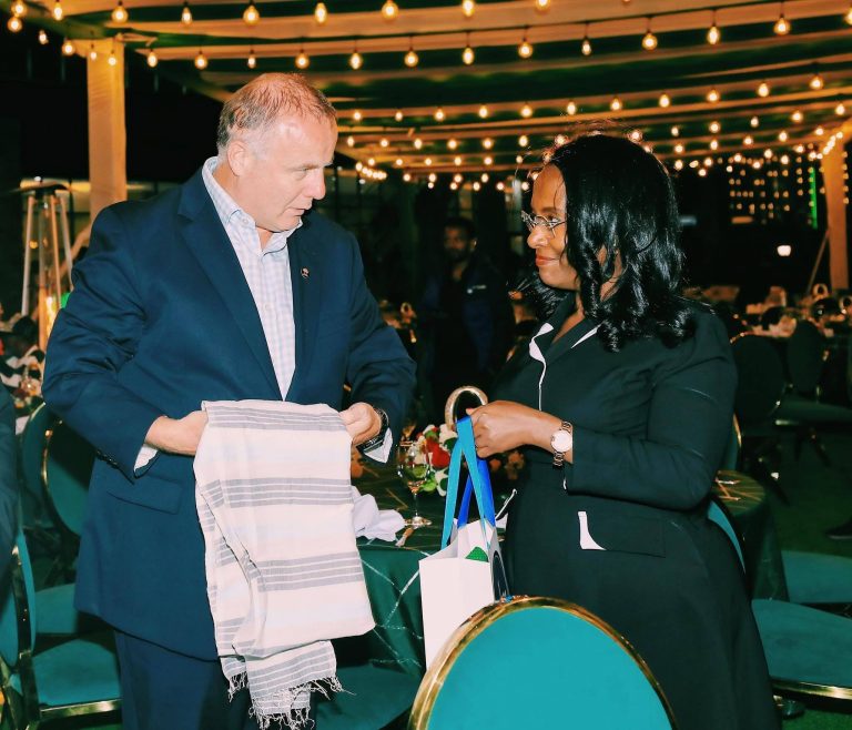 በዓለም አቀፉ የግራንድ ፕሪክስ ውድድር ላይ ለተሳተፉ ኮከብ አትሌቶች እና የአትሌቲክስ አመራሮች ልዩ የእራት ፕሮግራም ተካሄደ