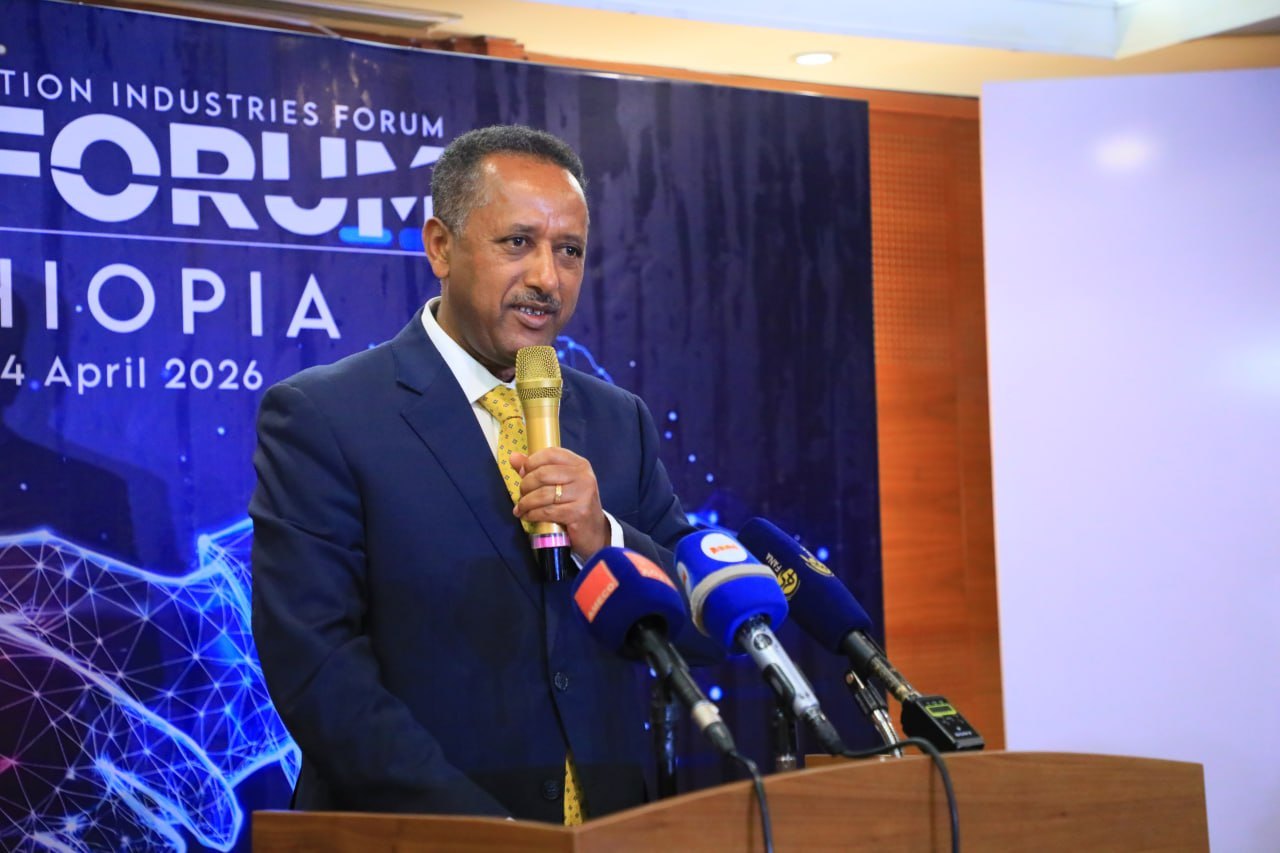 You are currently viewing አዲስ አበባን የቱሪዝምና የገበያ ማዕከል ማድረግ ተችሏል – አቶ ጃንጥራር አባይ