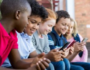 Read more about the article በህፃናት አስተዳደግ ላይ የተደቀነ “ድምፅ አልባ” ስጋት