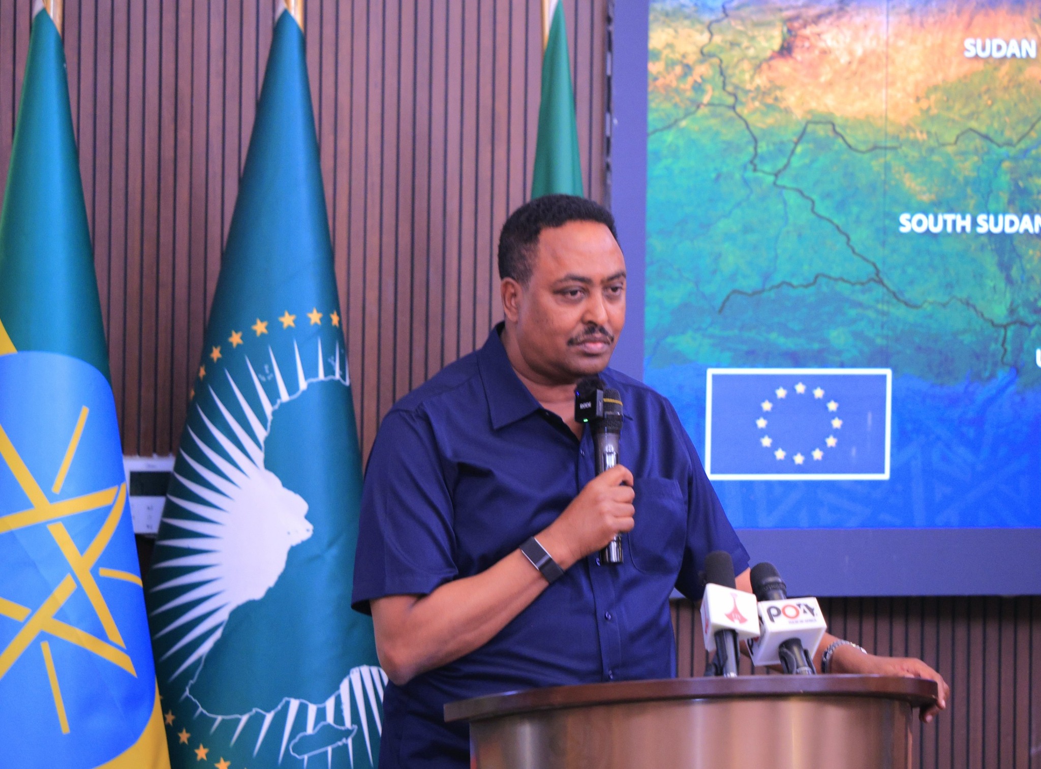 You are currently viewing የቀጣናው ዕጣ ፈንታ ላይነጣጠል የተሳሰረ ነው -ወርቅነህ ገበየሁ (ዶ/ር)