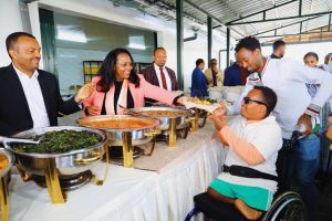 Read more about the article ከባዶ የምሳ ዕቃ እስከ ተስፋ ብርሃን ምገባ-የአዲስ አበባ የደግነትና የማኅበራዊ ፍትሕ ጉዞ