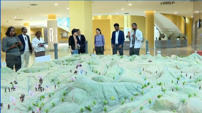 You are currently viewing የቻይና ልዑክ አባላት የአዲስ አበባን የልማት ስራዎች ጎበኙ