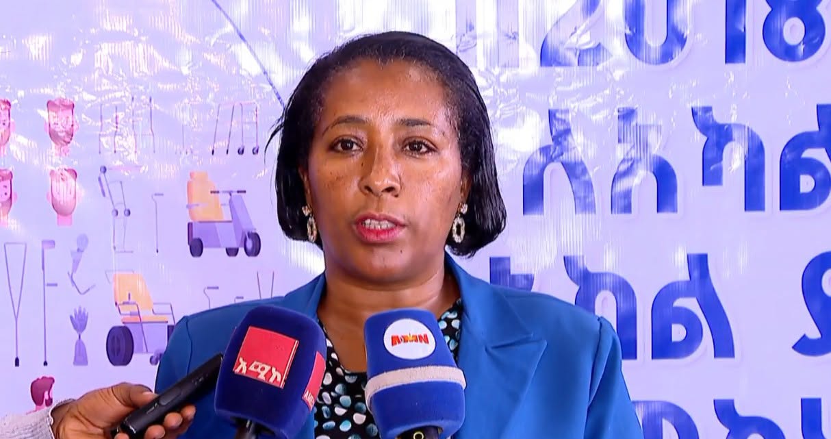 You are currently viewing የአዲስ አበባ ሴቶች ህፃናትና ማህበራዊ ጉዳይ ቢሮ ለአካል ጉዳተኞች የሚያገለግሉ ግብዓቶችን አስረከበ