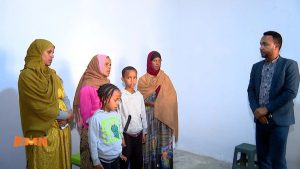 Read more about the article የከተማ አስተዳደሩ የድሆችን ቤት የቀሙ አመራሮችን ከኃላፊነታቸው በማንሳት ተበዳዮችን ወደ ቤታቸው መለሰ