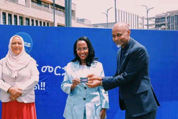 ትጋት ያሸልማል!
