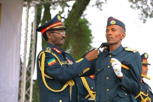 You are currently viewing የሆለታ ወታደራዊ አካዳሚ 71ኛ ዙር መተማ ኮርስ ዕጩ መኮንኖችን አስመረቀ