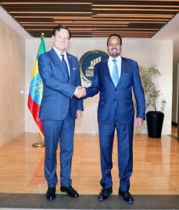 Read more about the article ኢትዮጵያ እና አሜሪካ የኢኮኖሚ እና የንግድ ግንኙነታቸውን ይበልጥ እንደሚያጠናክሩ ገለጹ