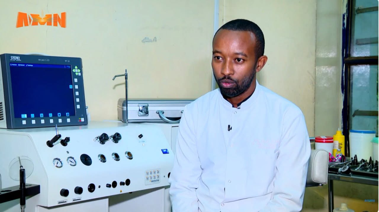 You are currently viewing የምላስ መሰንጠቅ መንስኤዎች፣ ምልክቶች እና መፍትሔዎች