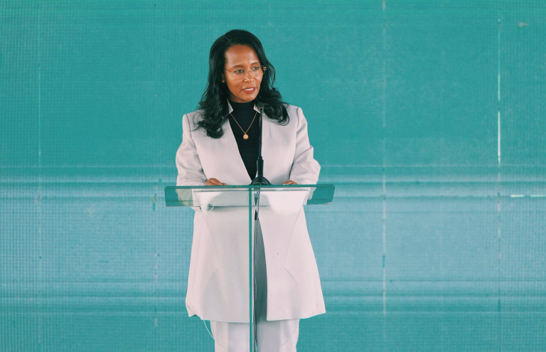 በከተማችን በቀን 60 ሺህ ሜትር ኪዮብ ንፁህ የመጠጥ ውሃ የሚያመርት እና በቀን 20 ሺህ ሜትር ኪዮብ ፍሳሽ የሚያጣራ የኮዬ ፍሳሽ ዘመናዊ ማጣሪያ ጣቢያ ፕሮጀክቶችን አስመርቀን አገልግሎት አስጀምረናል - ከንቲባ አዳነች አቤቤ