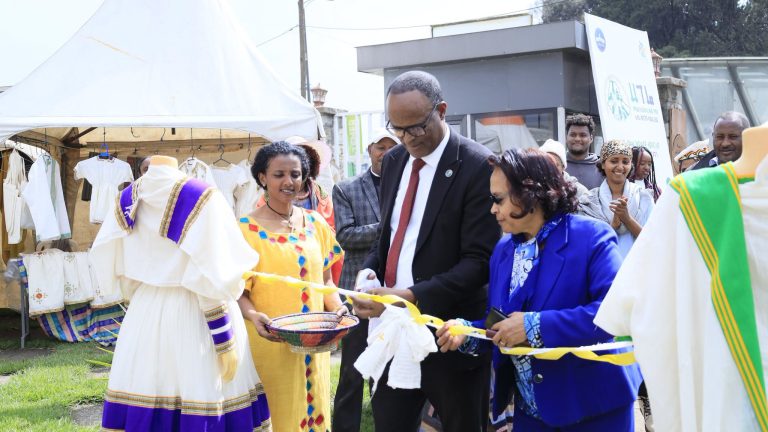 የዕደ-ጥበብ ፈጠራ ምርቶች አውደ-ርዕይ ተከፈተ