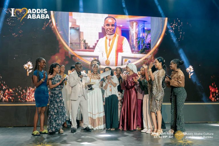 "የአደይ ኮንቴምፖራሪ አርት አዋርድ" አዲስ አበባ ዘመናዊ ጥበብን ለማሳደግ እና የአርቲስቶችን የፈጠራ አቅም ለማበረታታት ያላትን ቁርጠኝነት ያሳየ ነው