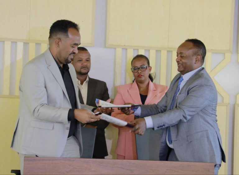 አዲስ ሚዲያ ኔትወርክ እና የአዲስ አበባ ሥነ-ምግባርና ፀረ-ሙስና ኮሚሽን በትብብር ለመሥራት የመግባቢያ ሰነድ ተፈራረሙ
